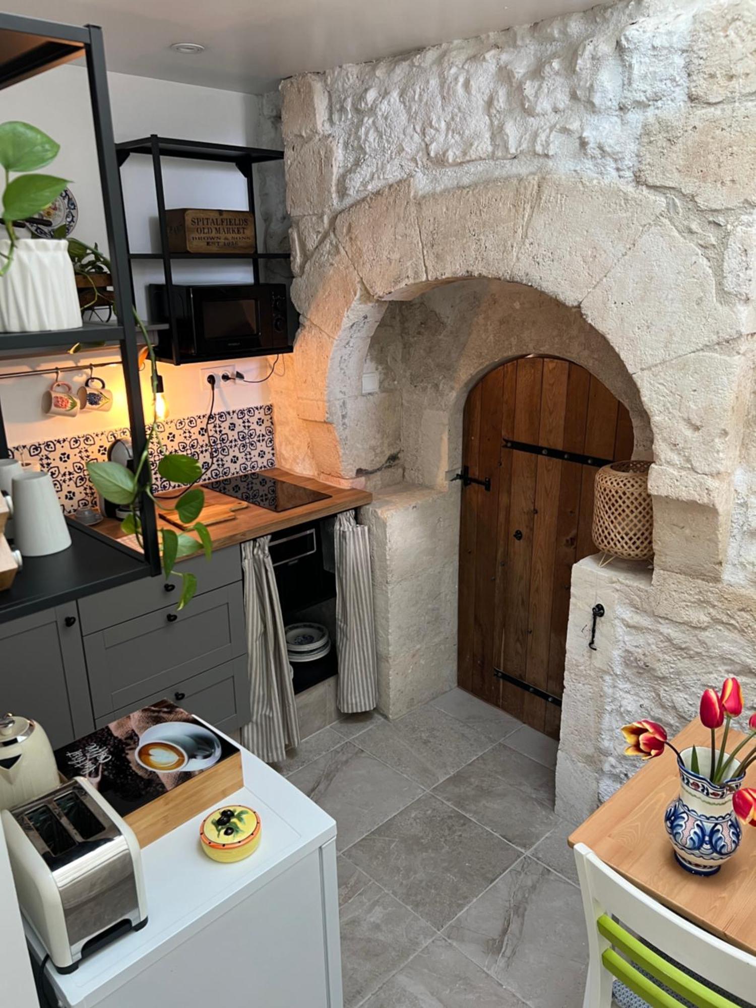 Entire Apartment With Swimming Pool Near Aubeterre Saint-Romain  Exteriör bild